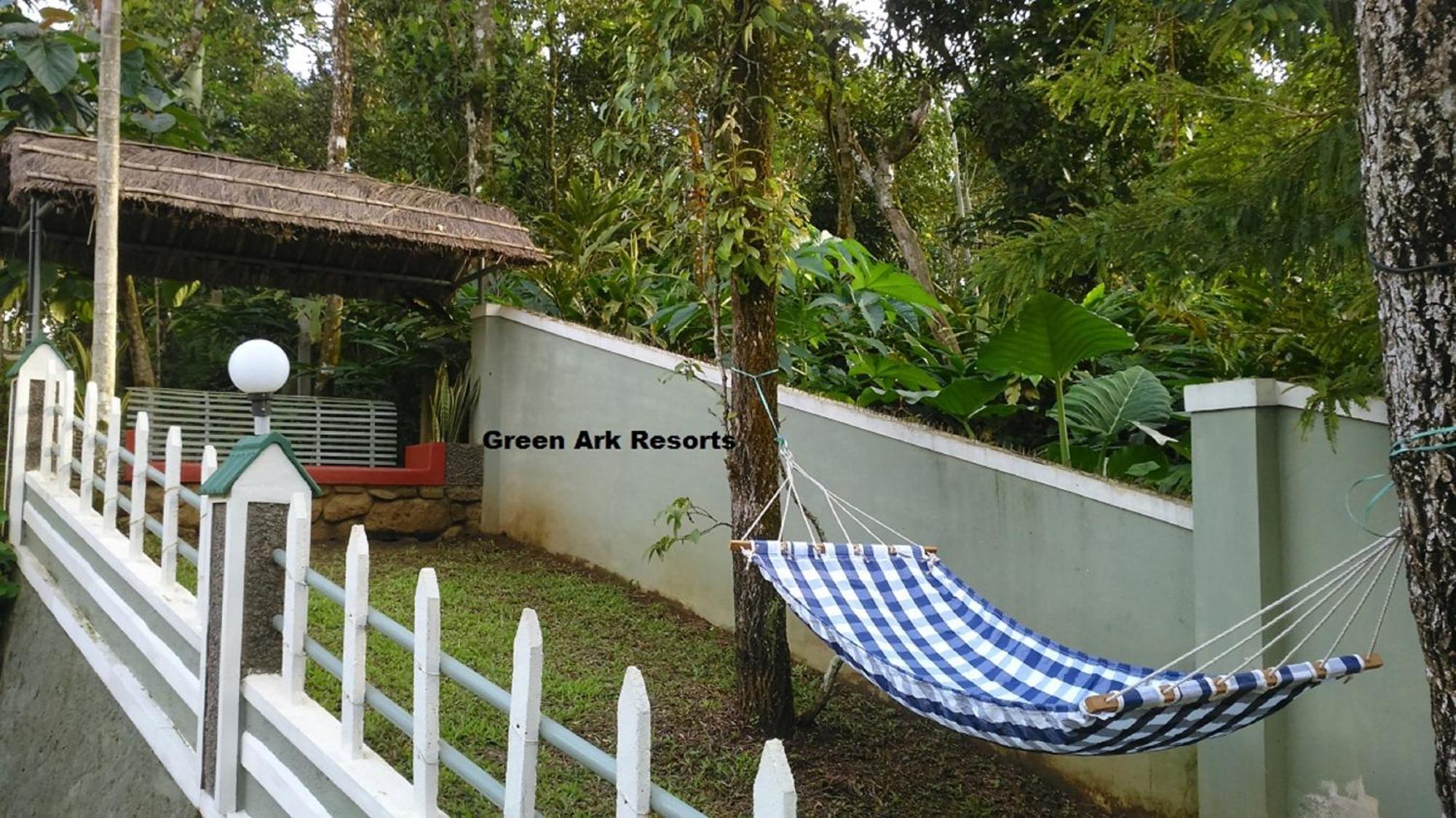 Green Ark Resorts Thekkady Værelse billede